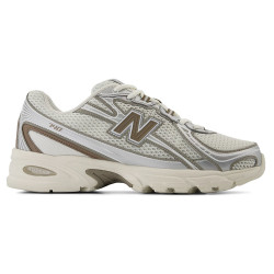 New Balance 740